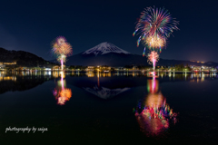 河口湖冬花火3