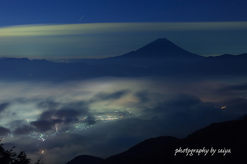躍る雲海