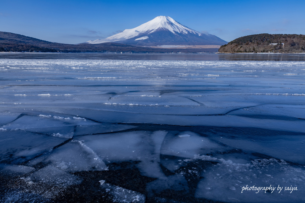 氷結の湖畔