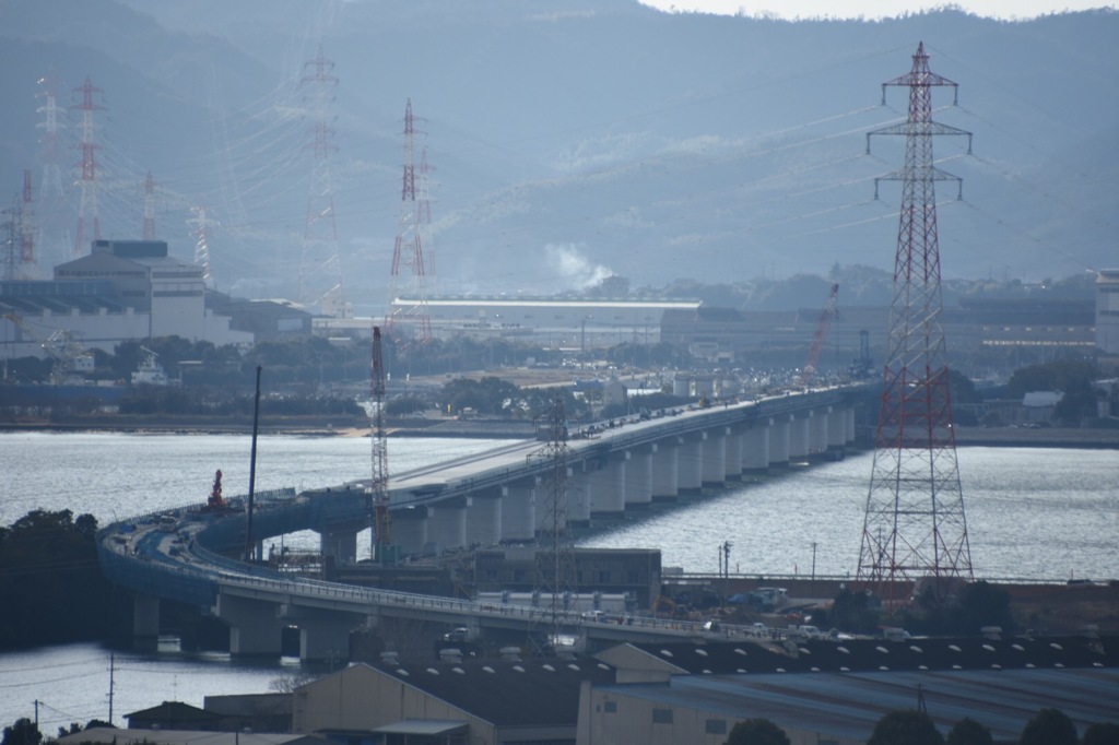 新しい橋