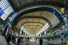 Fisheyeで撮る品川駅