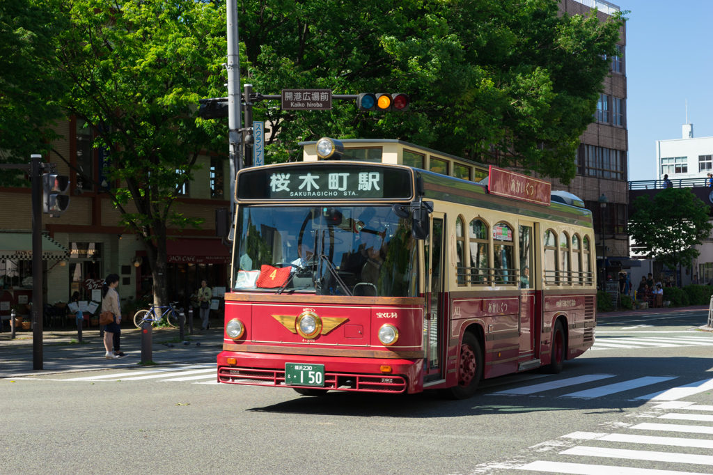 赤いくつ号