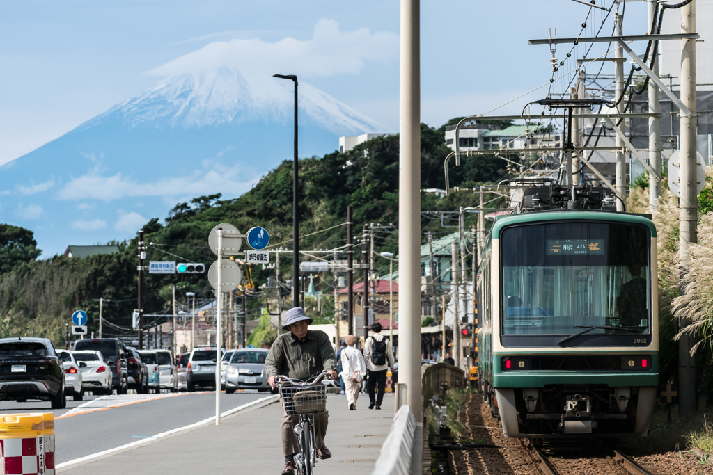 富士山と江ノ電 By Momoken819 Id 写真共有サイト Photohito