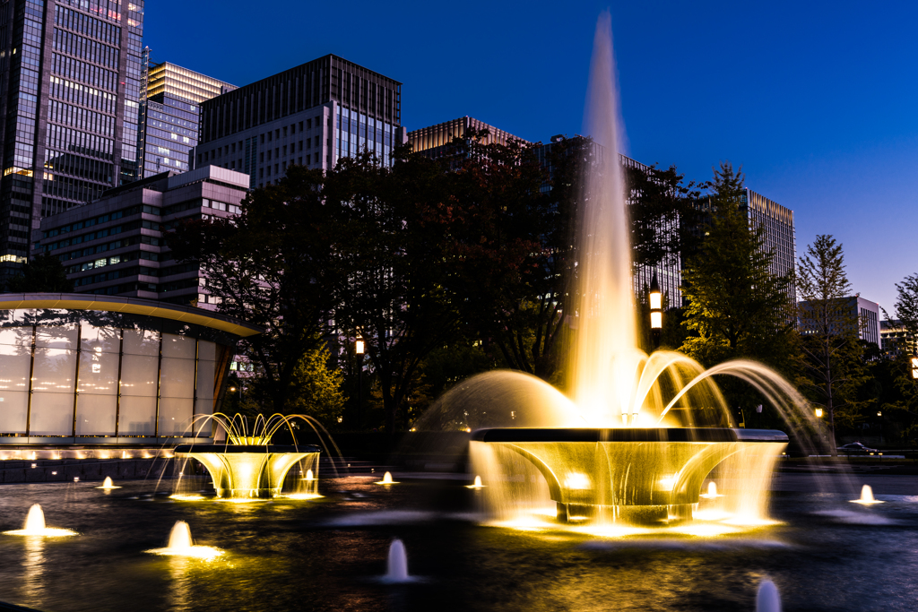 和田倉噴水公園