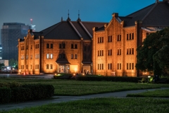 赤レンガ倉庫（100-400mm F5-6.3 DG DN OSテスト）