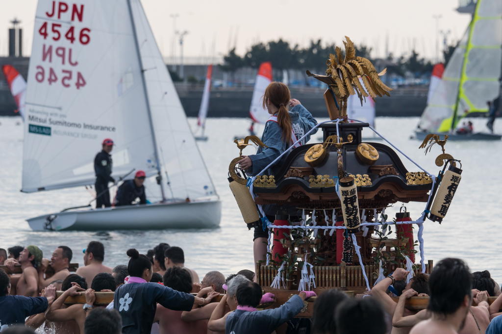 江の島　寒中神輿