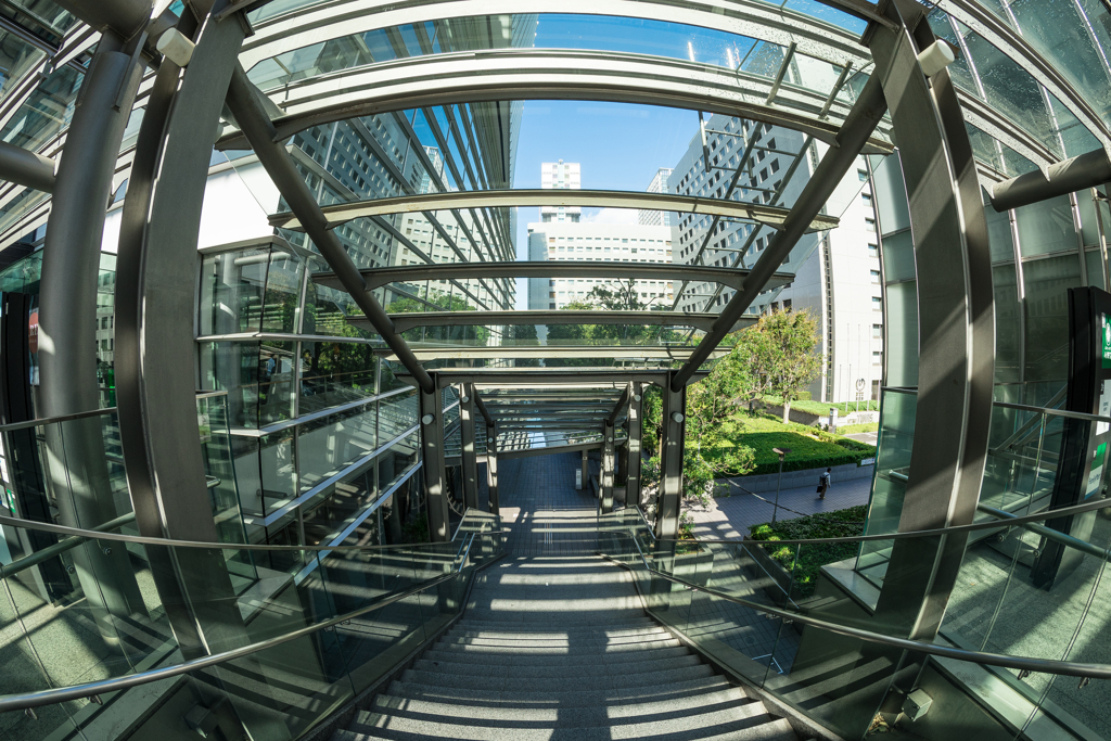 Fisheyeで撮る品川駅