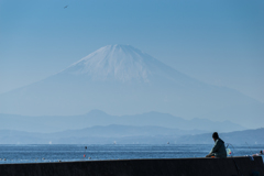 冬晴れの森戸海岸
