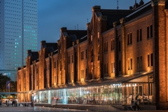 赤レンガ倉庫（100-400mm F5-6.3 DG DN OSテスト）