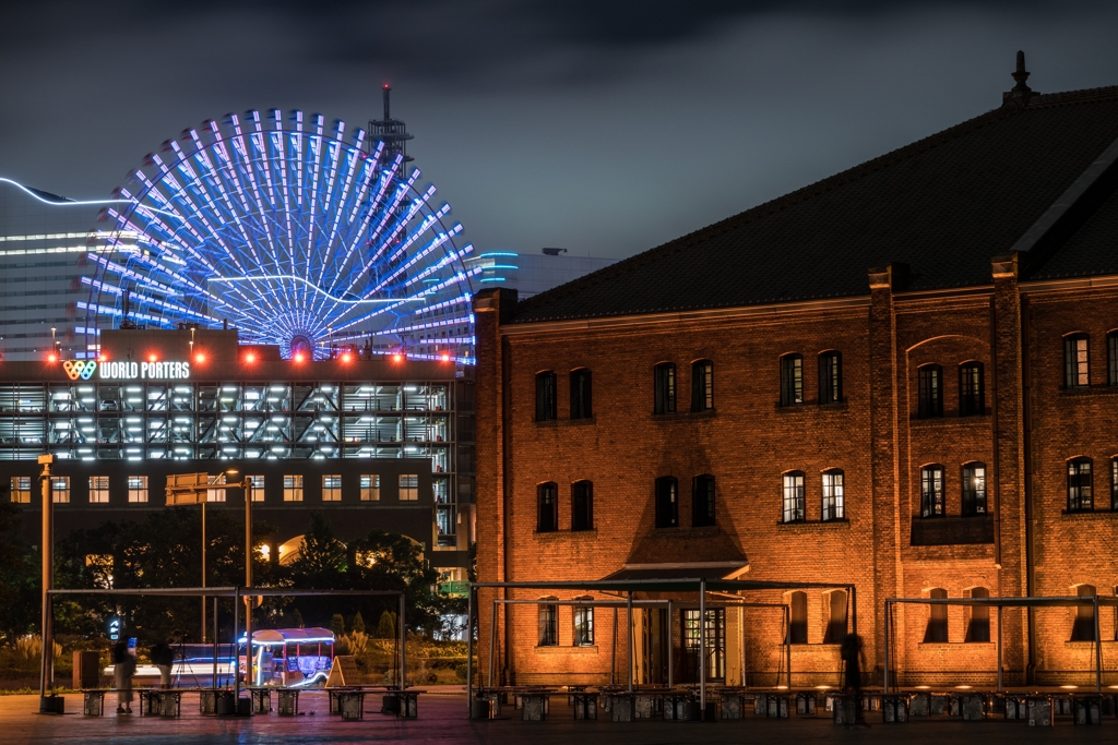 赤レンガ倉庫（100-400mm F5-6.3 DG DN OSテスト）