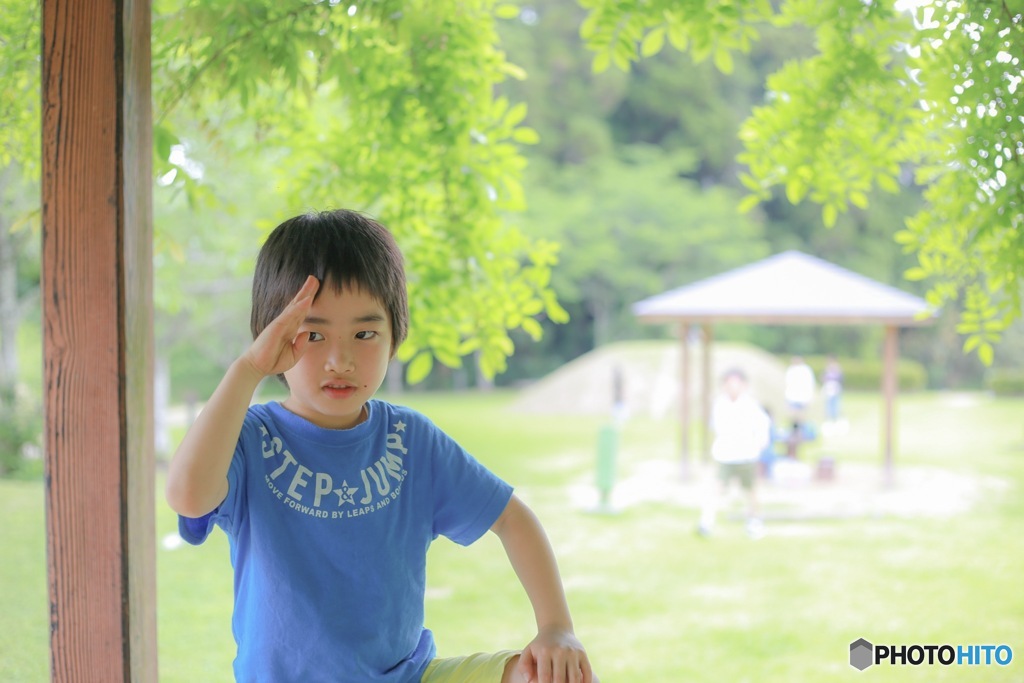 息子よ、大人になってこの写真を見て恥ずかしさと懐かしさを感じるのだ。