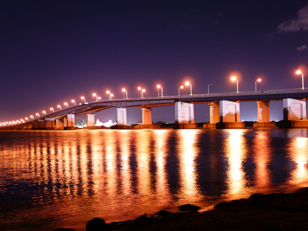 夜の琵琶湖大橋3(2014年秋)