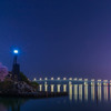 夜桜…琵琶湖の灯台