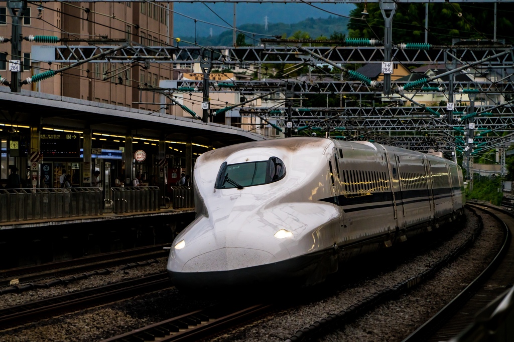 小田原駅@VarioSonnar70-300mm