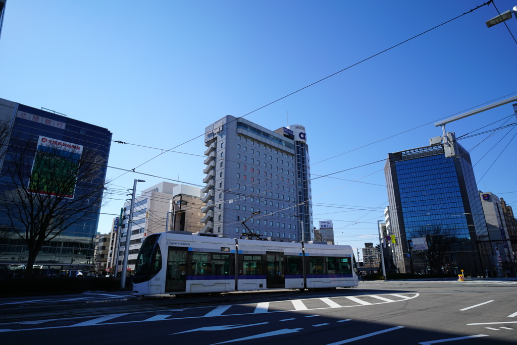 富山市電セントラム②