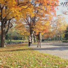 紅葉と仲睦まじい両親