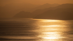 輝く海