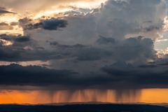 下は雨(^^;