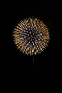 梅雨入り前の花火