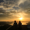 二人で見る夕日