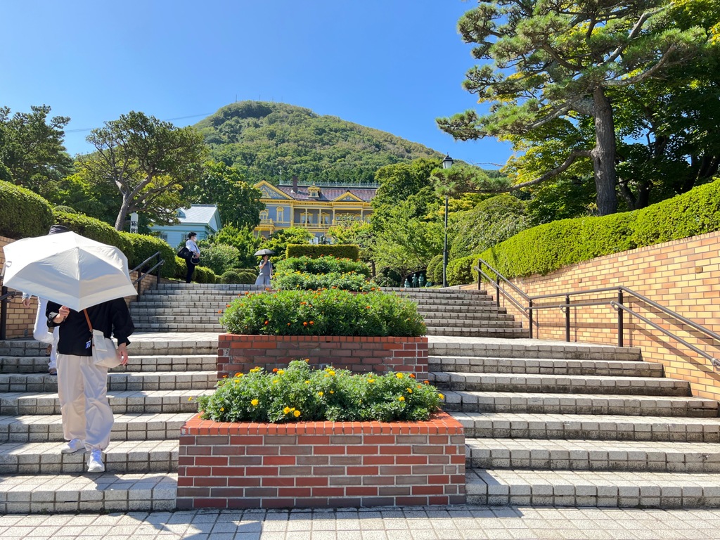 ペリー広場から元町公園へ