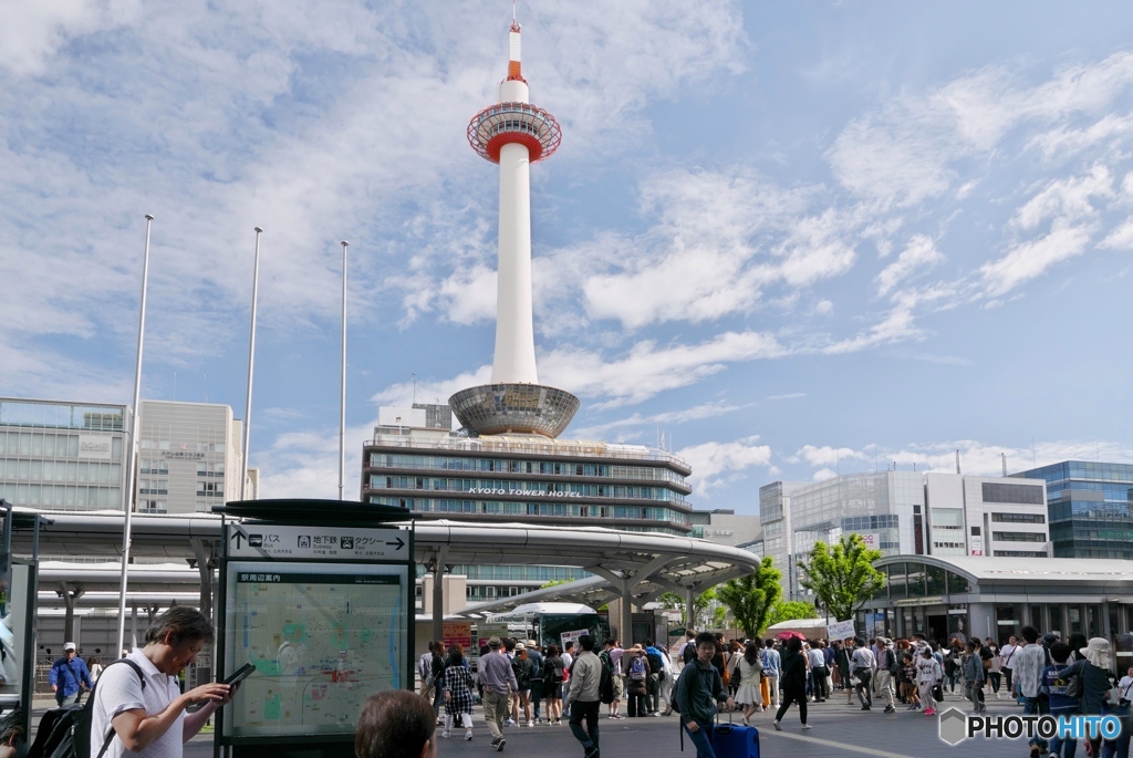 朝の京都タワー
