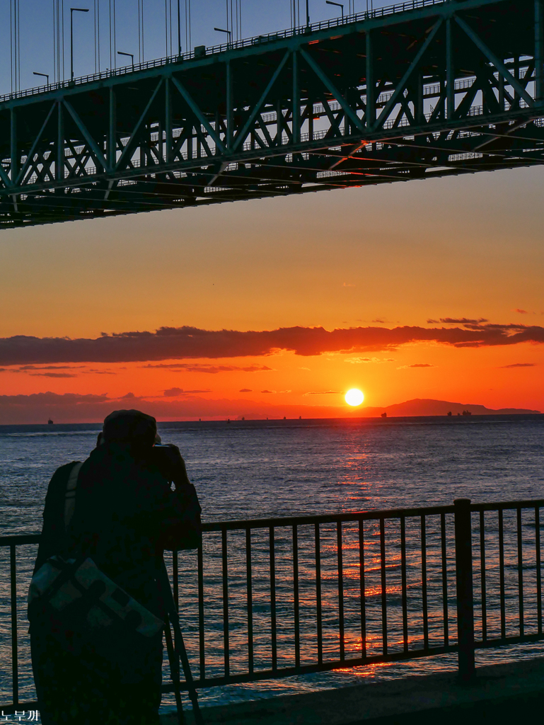 夕焼け 明石海峡大橋-1