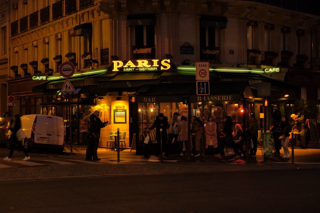 PARIS