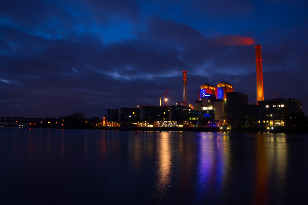 マイン川の工場夜景