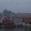 朝霧のプラハ城