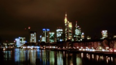 マイン川のソフトな夜景