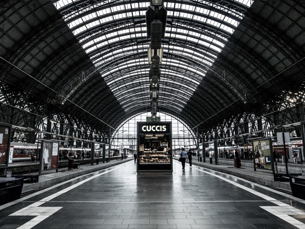 フランクフルト中央駅 By Bin Com Id 写真共有サイト Photohito