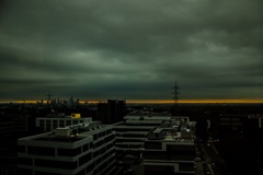 茜色に染まる地平線