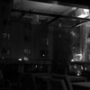 水槽のような店