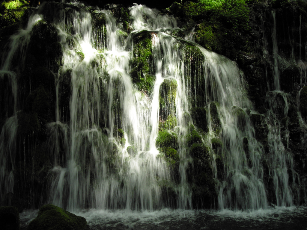 元滝伏流水