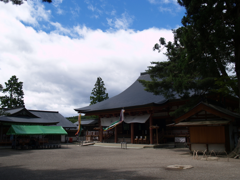 初夏の毛越寺①