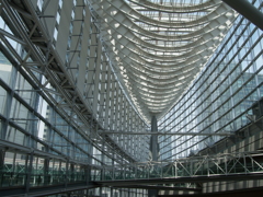 建築と日差し①