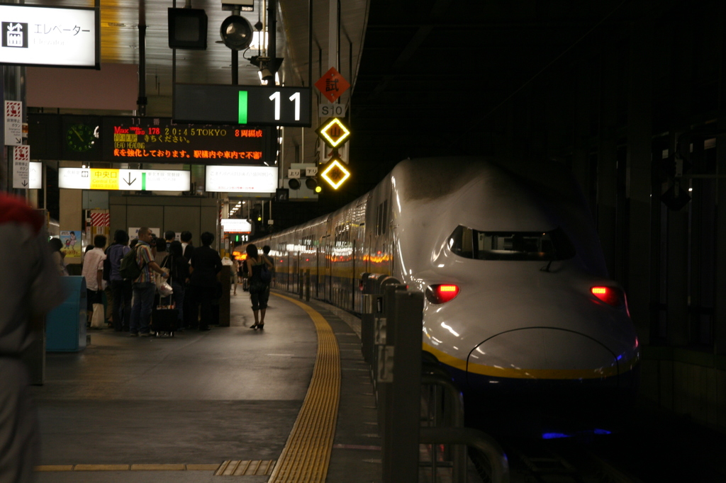 ダイヤの乱れまくれた仙台駅ホーム