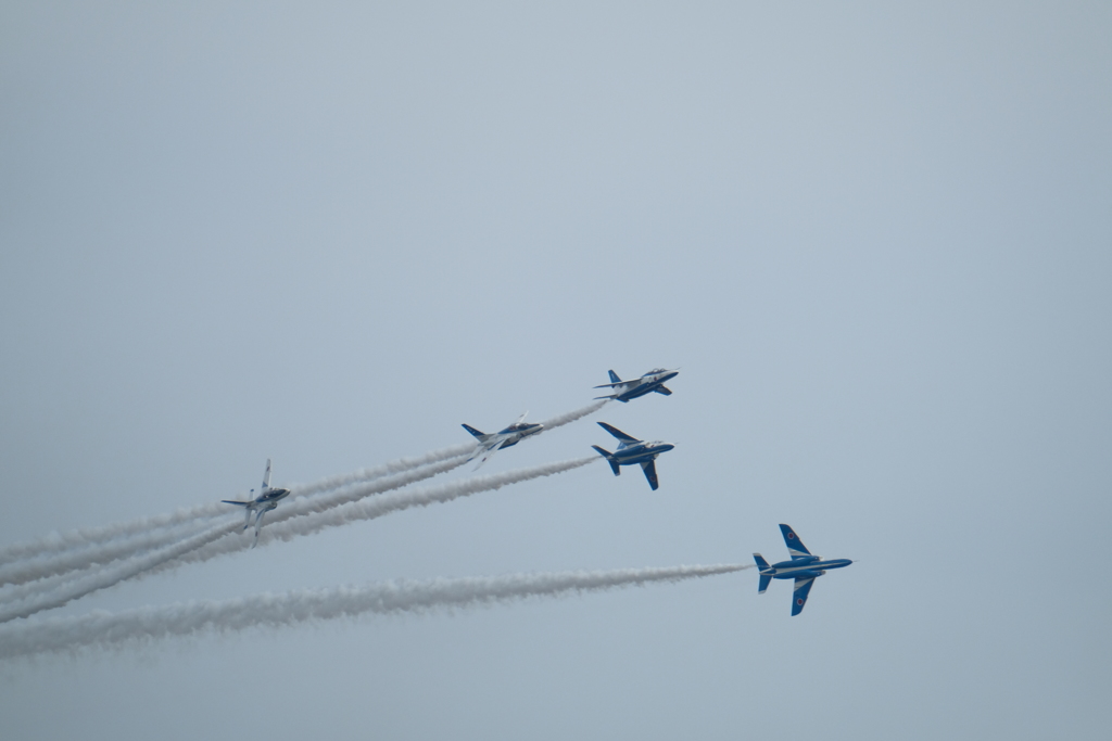 ブルーインパルス　5機編成