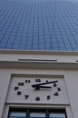 3：10