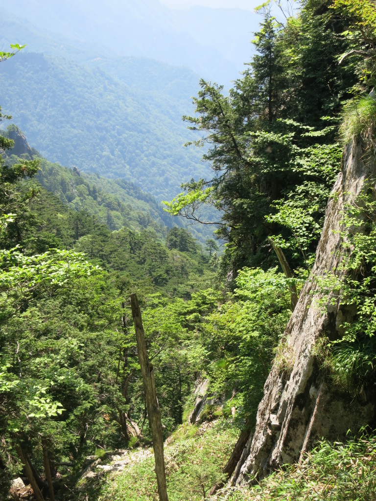 釈迦ヶ岳－孔雀岳　奇岩・巨岩