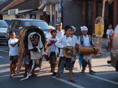 Bali Days 子どもバロン