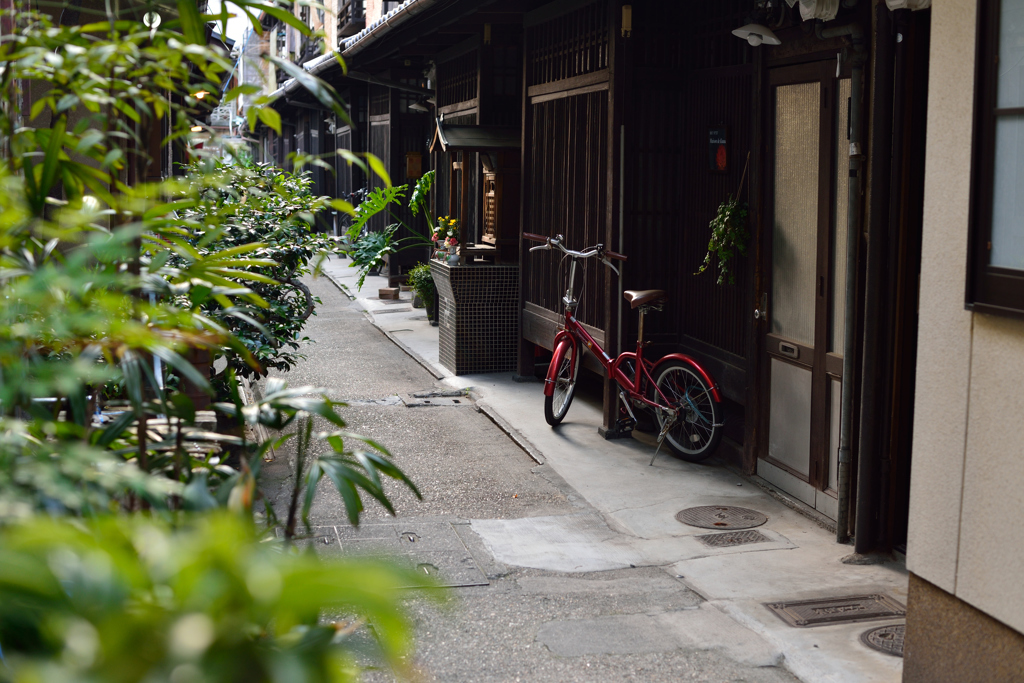 銭湯横の路地その２