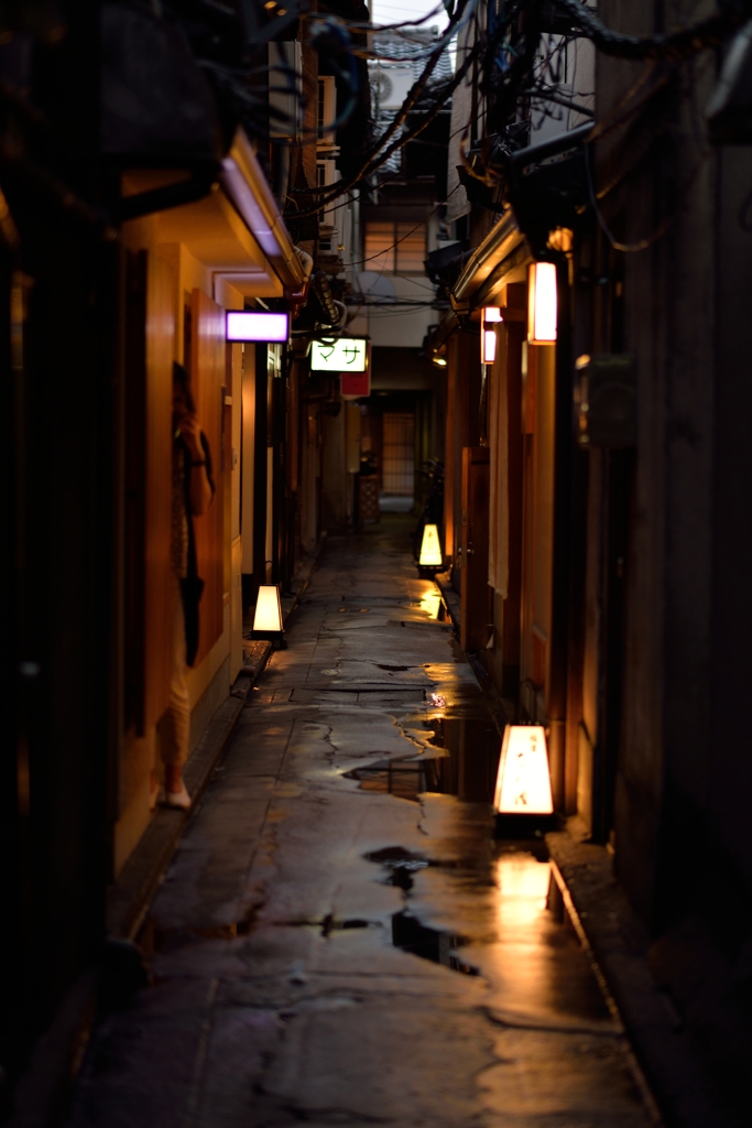 夜の祇園小路　2