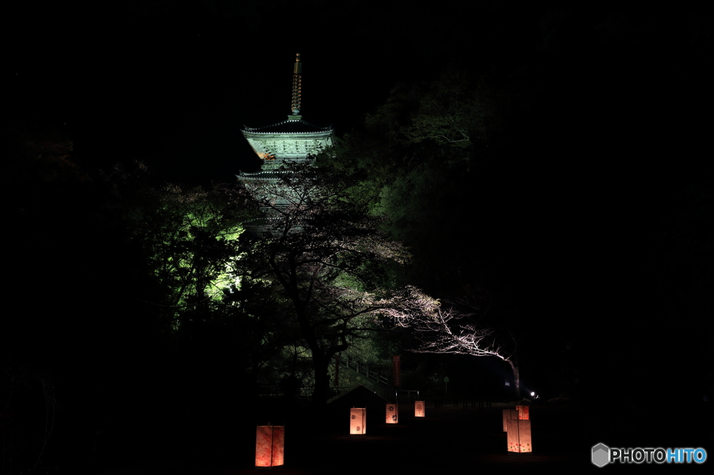 安来　清水寺　三重の塔　灯参道