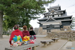 三人娘と松江城