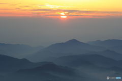 日本国内最高峰から望む朝陽