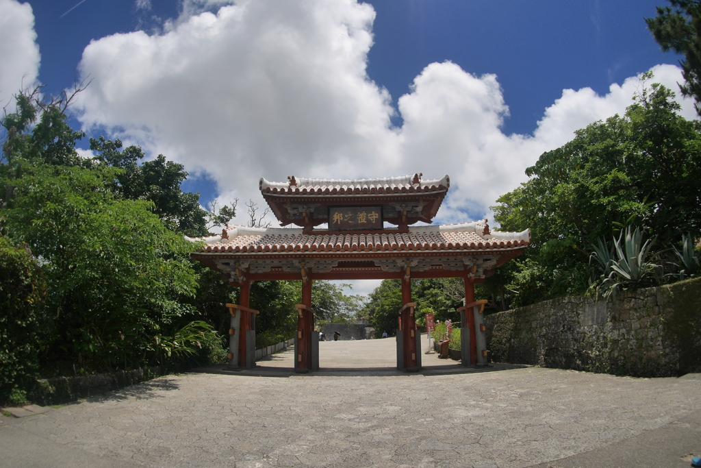 青空 守礼の門 