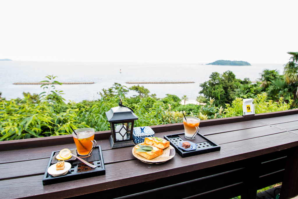 海の見えるカフェ
