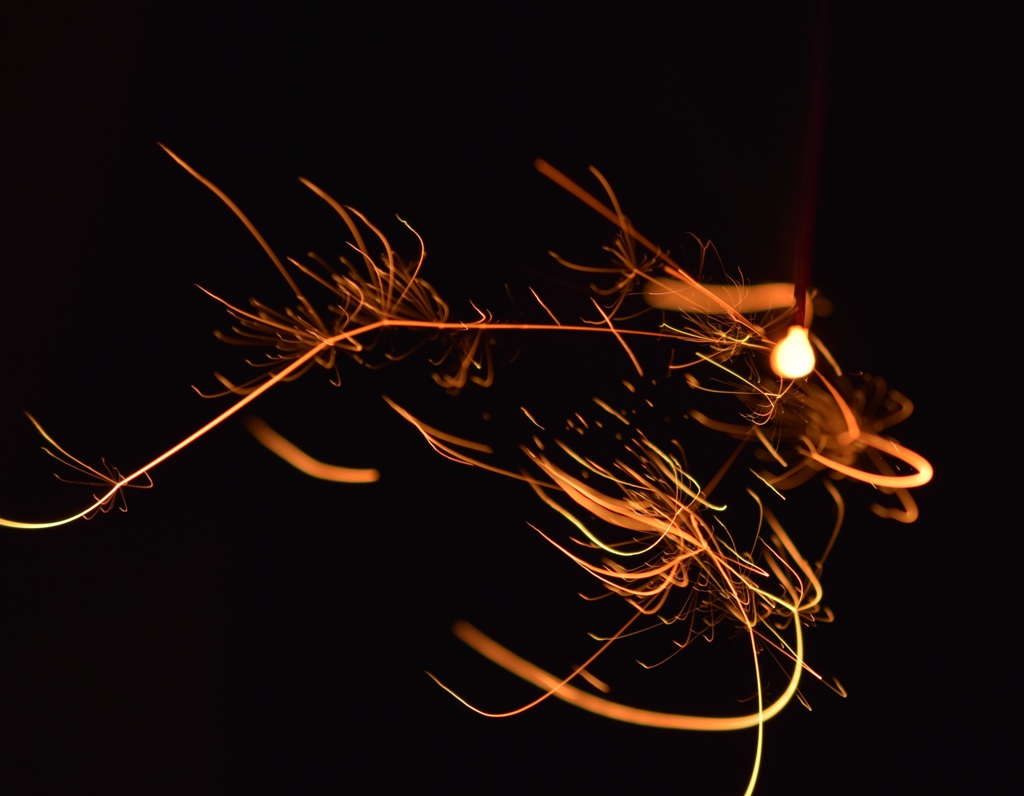 線香花火-風のいたずら